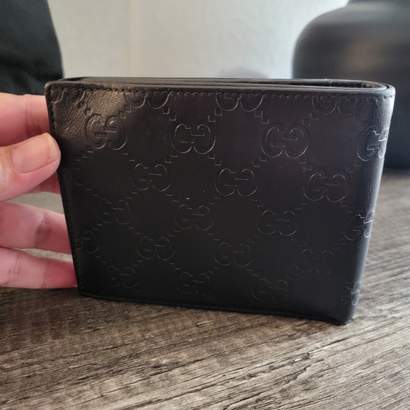 Gucci black bifold wallet - Picture 2 of 10